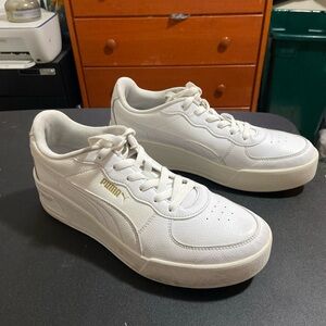 Puma Men's White and Gold Sneakers